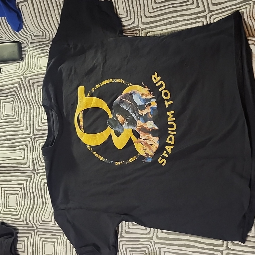 Gareth Brooks Conver tee